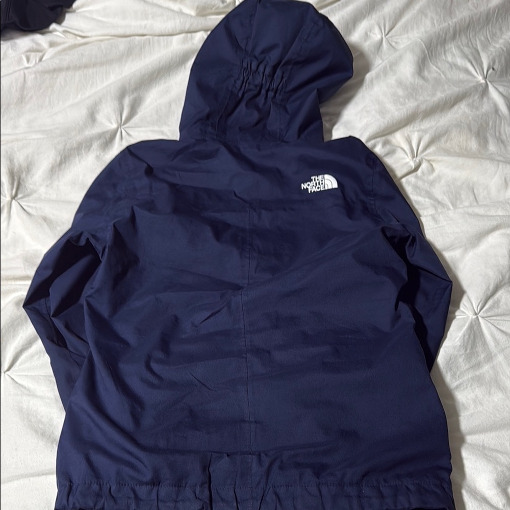 The North Face Windbreaker- Navy Hooded Jacket (dry vent girls small 7/8) - Picture 2 of 2